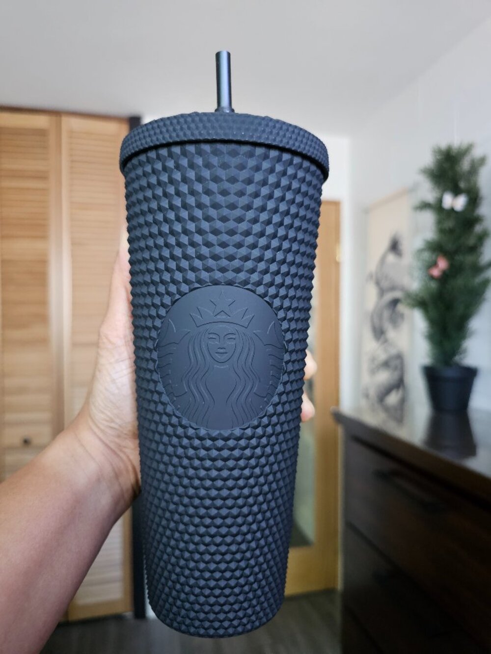 Starbucks 2021 Matte Black Studded Tumbler 24oz Venti Cold Cup Straw NEW